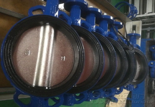 威海客戶采購般德鑄鐵對(duì)夾蝶閥D371X-16用于出口